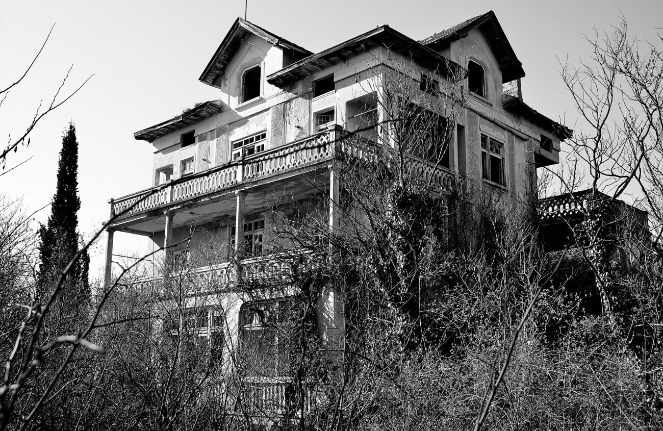 House Before - Themefic